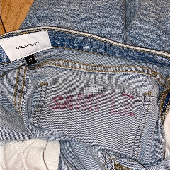 Current Elliott SAMPLE Bermuda cropped jean shorts - Picture 8 of 8
